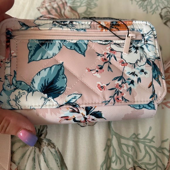 Vera Bradley pink crossbody/wristlet  handbag NWT - Picture 8 of 10